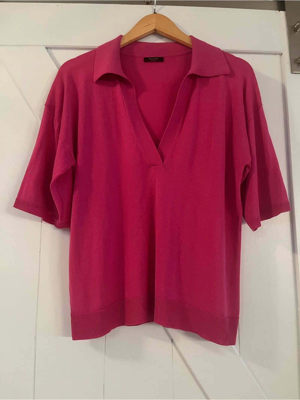 Massimo Dutti Fuchsia Short-Sleeve Collared V-Neck Knit Top